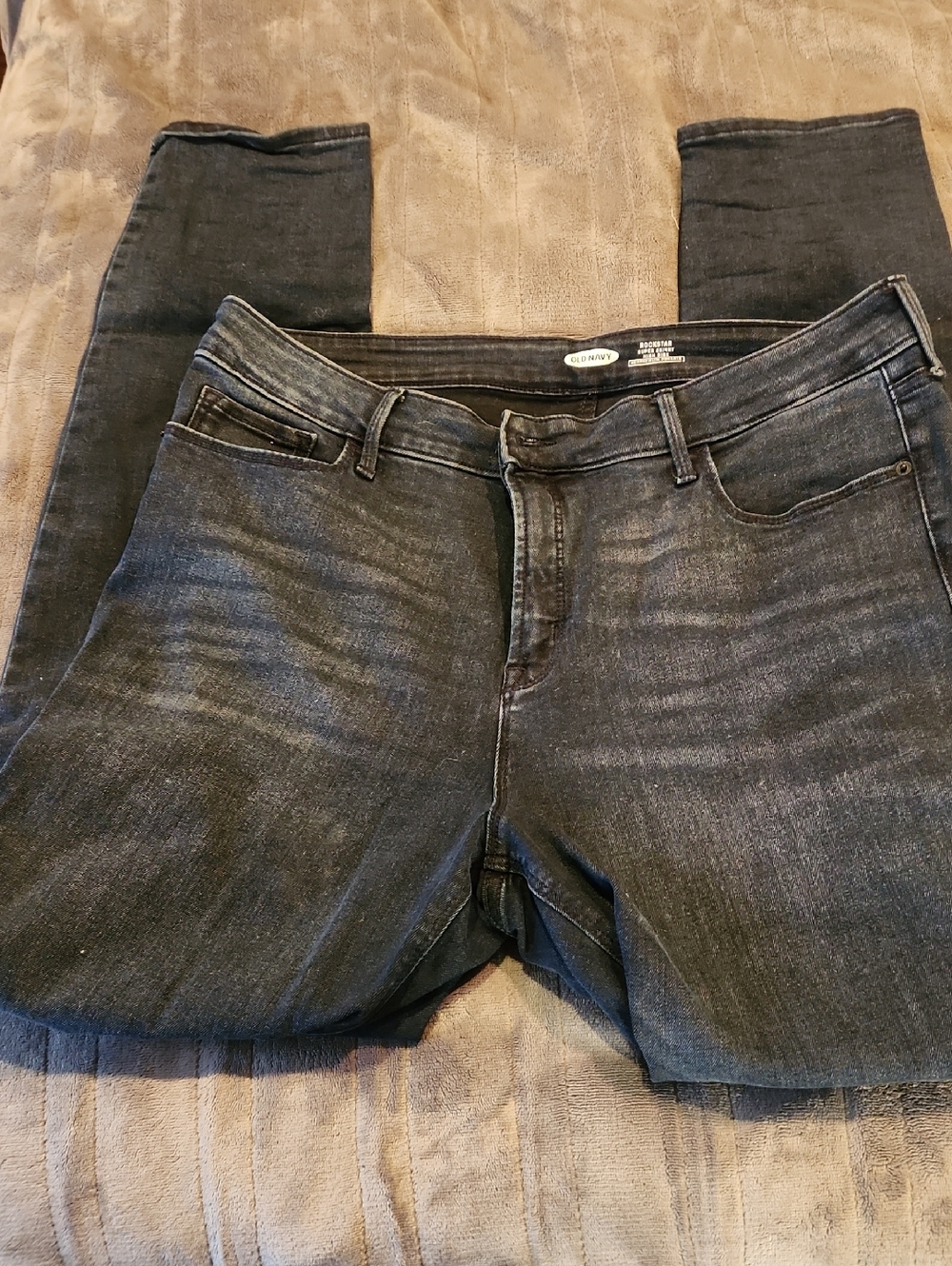 Old Navy Women’s Dark Blue Rockstar Super Skinny High Rise Jeans Size 16 Tall
